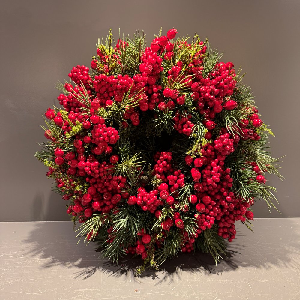 Kerstkrans met bessen 45cm